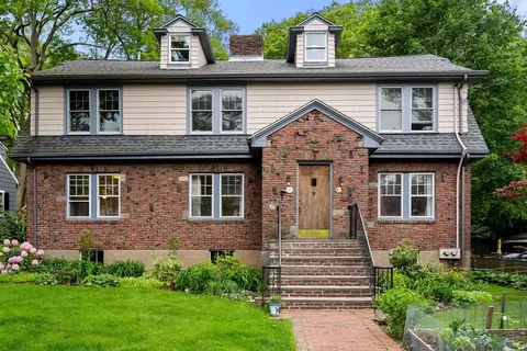 53-55 Gay St #55, Newton, MA 02460