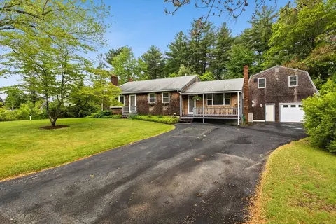 60 Paddock Rd, Bridgewater, MA 02324