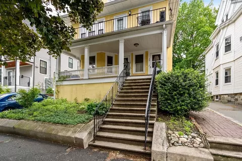 18 Park Rd #1, Belmont, MA 02478