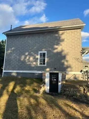 678 School St, Webster, MA 01570 photo 23
