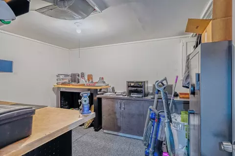 130 Roosevelt Ave, Chicopee, MA 01013 photo 25
