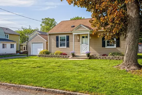 130 Roosevelt Ave, Chicopee, MA 01013 photo 2