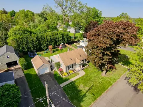 130 Roosevelt Ave, Chicopee, MA 01013 photo 4
