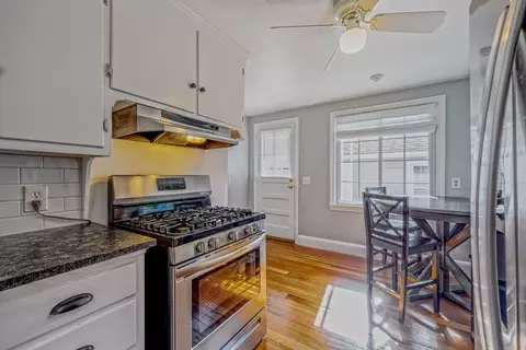 130 Roosevelt Ave, Chicopee, MA 01013 photo 9