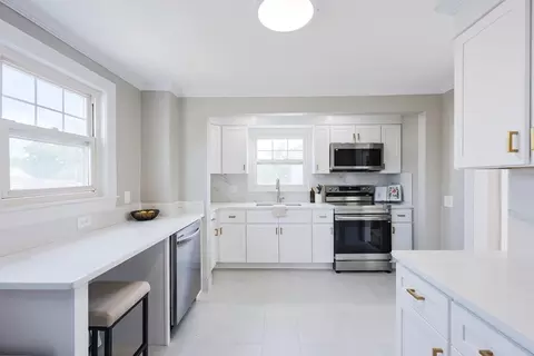 21 Trefton Dr, Braintree, MA 02184 photo 13