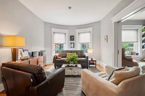 21 Grovenor Rd #3, Boston, MA 02130