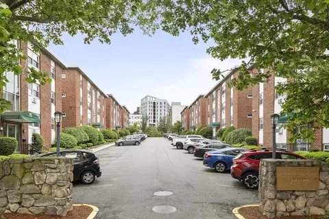 12 Commonwealth Ct #12-16, Boston, MA 02135