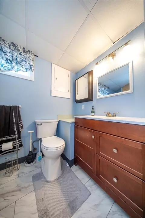 1286 Locust St, Fall River, MA 02723 photo 22