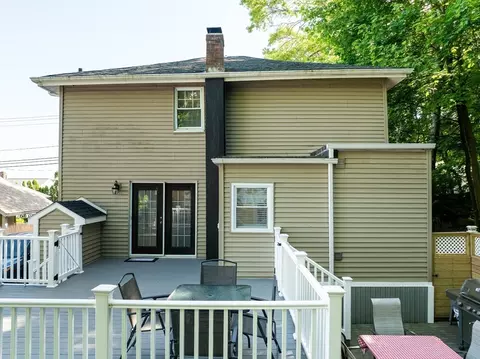 1286 Locust St, Fall River, MA 02723 photo 2