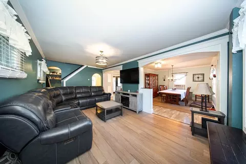 1286 Locust St, Fall River, MA 02723 photo 9