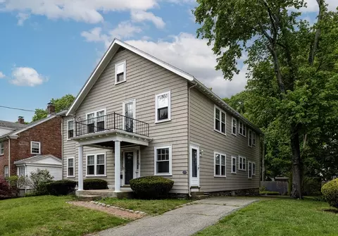 17-19 Maple St, Auburndale, MA 02466
