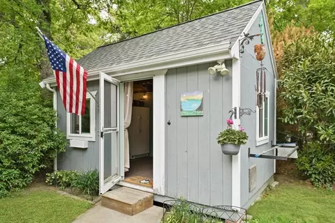 1 Fellowship Cir, Wareham, MA 02576 photo 9