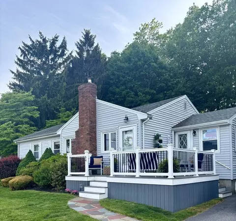 54 Bornwood Dr, Norwood, MA 02062