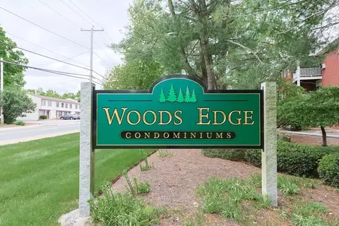 3 Dailey St #I, Attleboro, MA 02703