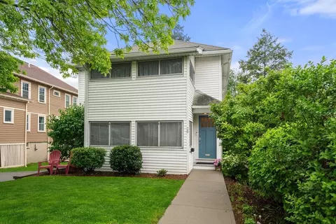 30 Gilbert Rd #30, Belmont, MA 02478