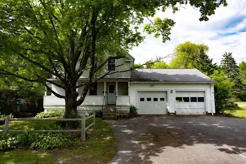 64 North St, Winchendon, MA 01475