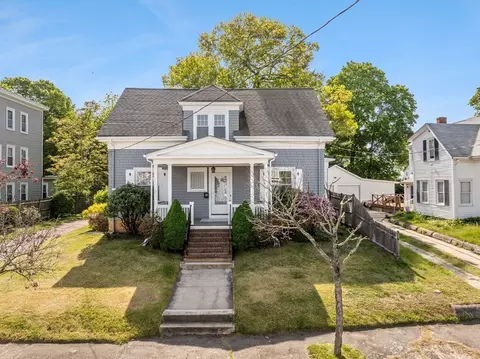 51 Gifford St, Brockton, MA 02301