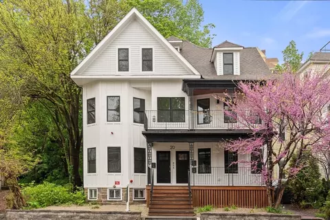 20 Boylston St #3, Brookline, MA 02445