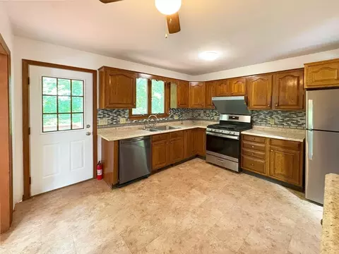 2 Robert Cohen Dr, Canton, MA 02021 photo 7