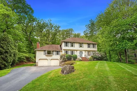 4 Ravens Blf, Andover, MA 01810
