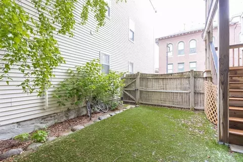 474 E 3rd #2, Boston, MA 02127 photo 27