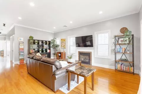 474 E 3rd #2, Boston, MA 02127 photo 17