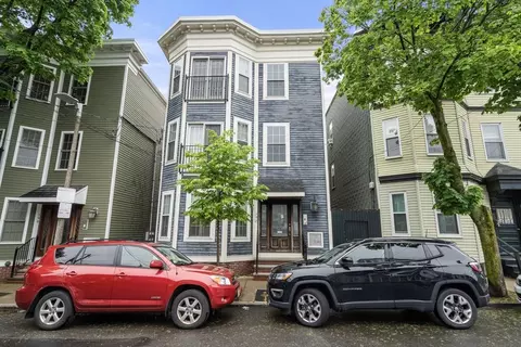 192 W 6th St #1, Boston, MA 02127