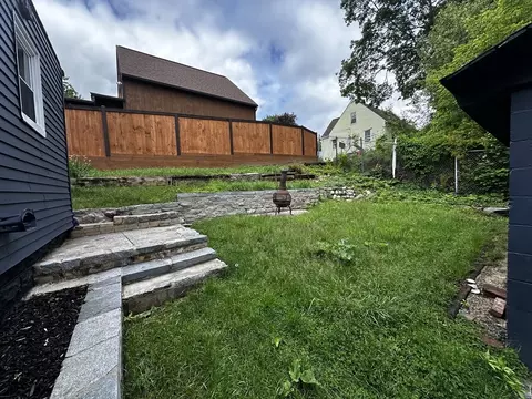 45 Carter Ave, Blackstone, MA 01504 photo 2