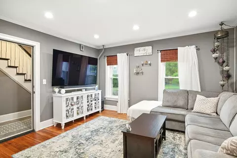 52 Harvard St, Chicopee, MA 01020 photo 7