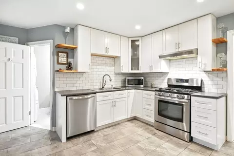 52 Harvard St, Chicopee, MA 01020 photo 13