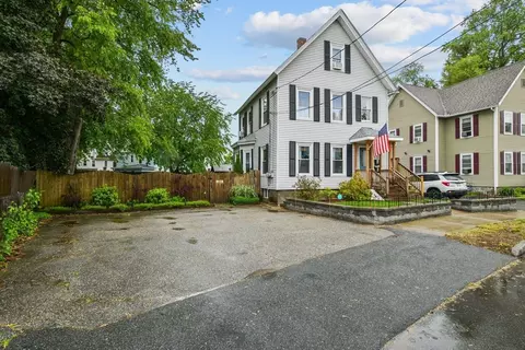 52 Harvard St, Chicopee, MA 01020 photo 2