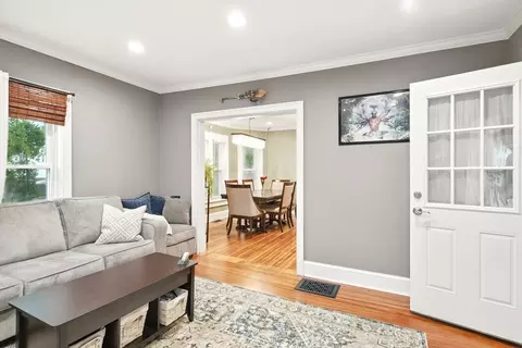 52 Harvard St, Chicopee, MA 01020 photo 6