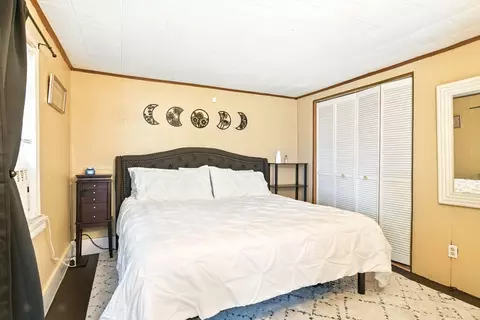 52 Harvard St, Chicopee, MA 01020 photo 19