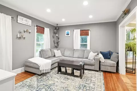 52 Harvard St, Chicopee, MA 01020 photo 5