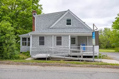 18 Main St, Templeton, MA 01468
