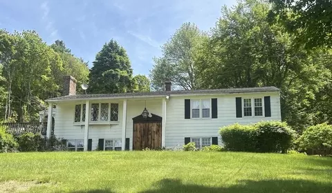 189 Scantic Rd, Hampden, MA 01036