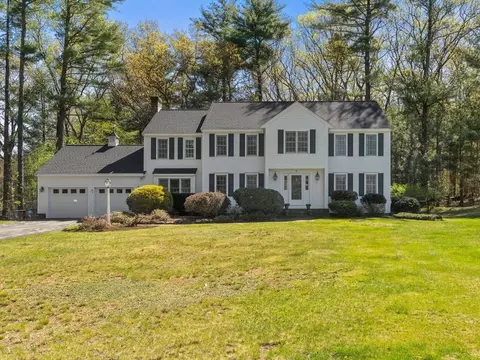 8 Kennedy Ln, Acton, MA 01720