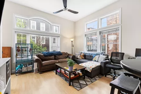 111 W Eighth #L, Boston, MA 02127