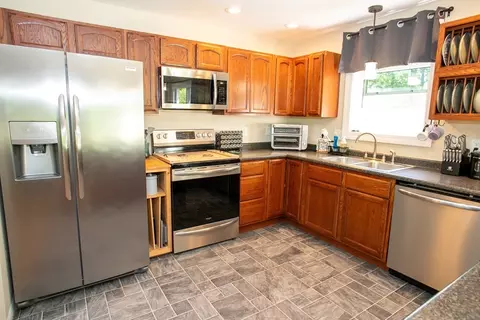 Kitchen - 84 Charden Ln, Athol, MA 01331 photo 2 of 3