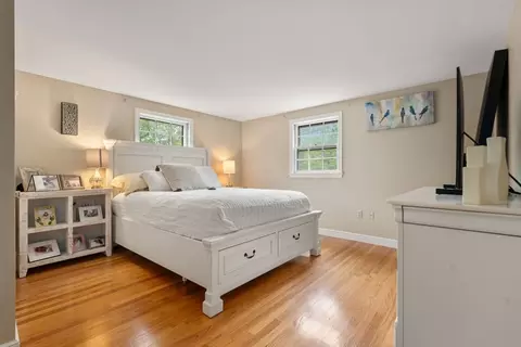 Bedroom - 69 Wright Rd, Concord, MA 01742 photo 5 of 6
