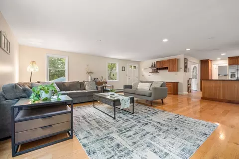 Living - 69 Wright Rd, Concord, MA 01742 photo 2 of 6