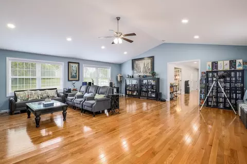 66 Eagle Dr, Dudley, MA 01571 photo 17
