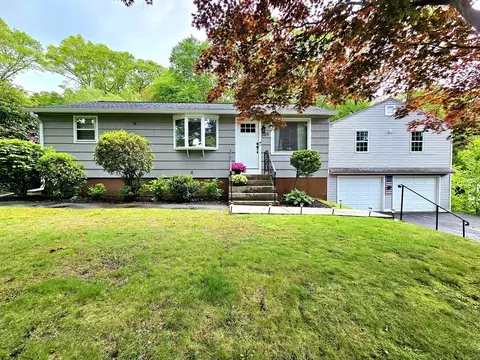189 Brigham Hill Rd, Grafton, MA 01536