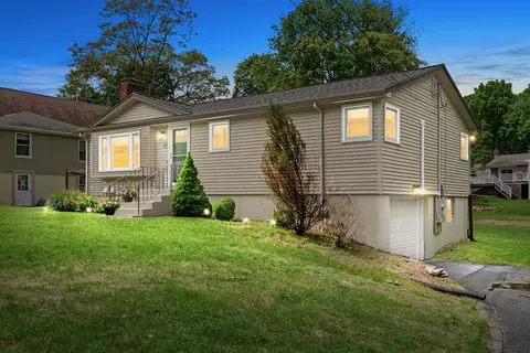 37 Topsfield Cir, Shrewsbury, MA 01545