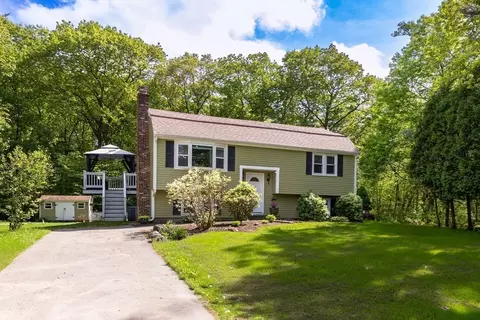 43 Sargent Cir, Attleboro, MA 02703