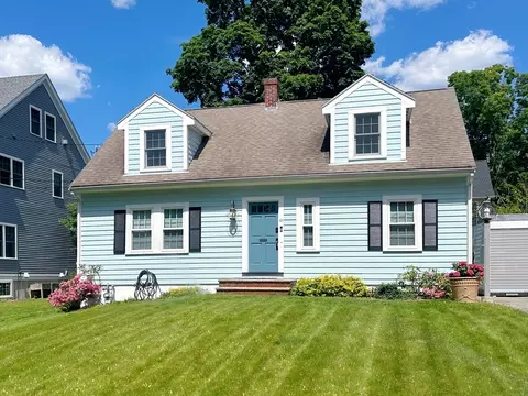61 Harding Rd, Lexington, MA 02420