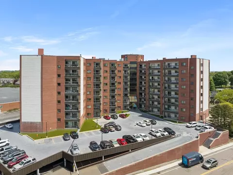 90 Quincy Shore Dr #412, Quincy, MA 02171