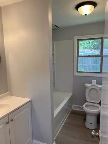 Bath - 39 Alton Dr, Dudley, MA 01571 photo 2 of 2