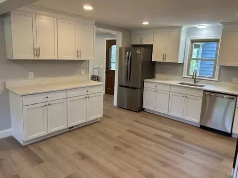 Kitchen - 39 Alton Dr, Dudley, MA 01571 photo 1 of 3