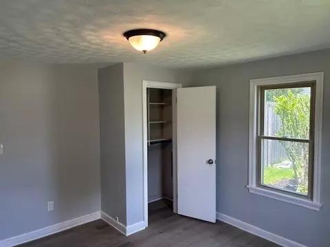 Bedroom - 39 Alton Dr, Dudley, MA 01571 photo 3 of 3